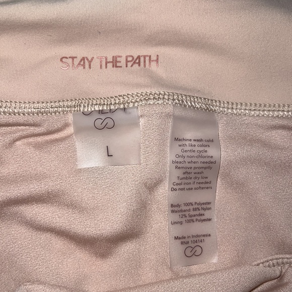 NWT CALIA PERFORMANCE SHORTS - Picture 3 of 5